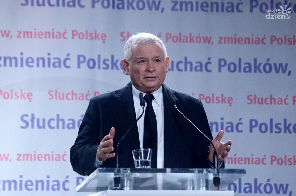 Jarosław Kaczyński kończy kampanię PiS w Radomiu Jarosław Kaczyński kończy kampanię PiS w Radomiu