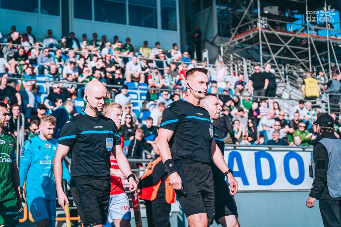 Jarosław Przybył posędziuje Radomiakowi Radom w Gliwicach Jarosław Przybył posędziuje Radomiakowi Radom w Gliwicach