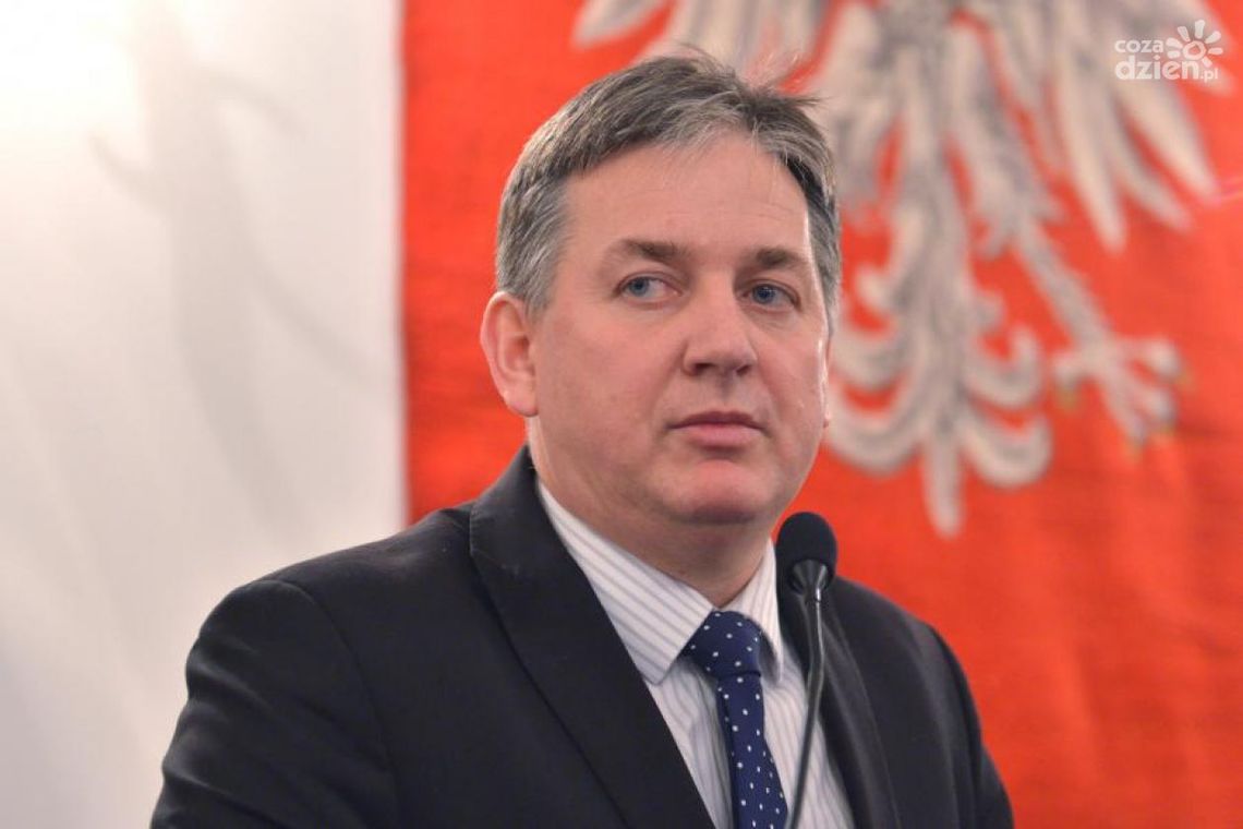 Jeden głos u wagi. Przewodniczący rady zostaje