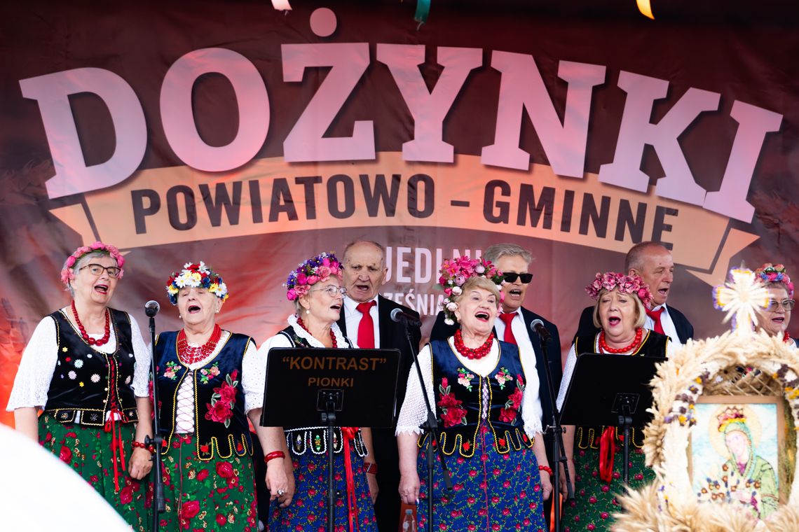 Jedlnia świętowała plony – powiatowe dożynki pełne tradycji i muzyki Jedlnia świętowała plony – powiatowe dożynki pełne tradycji i muzyki