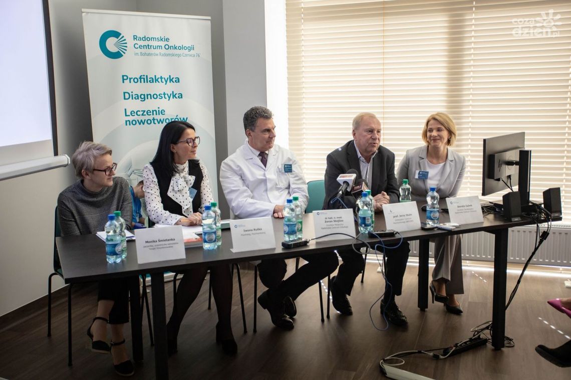 Jerzy Stuhr w Radomskim Centrum Onkologii