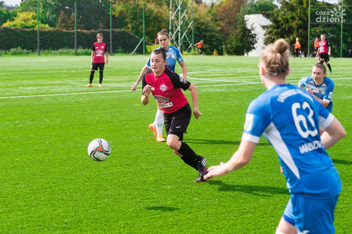 Jest gol, ale wciąż brakuje punktów. Piłkarki HydroTrucku Radom przegrały w Katowicach