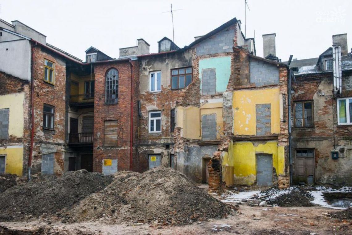 Jest pusty plac, będzie kamienica