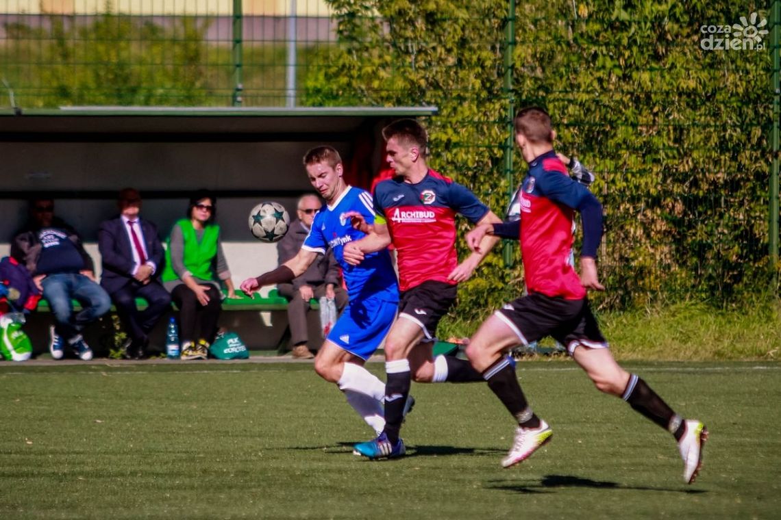 Jeszcze jedna kolejka "okręgówki"?