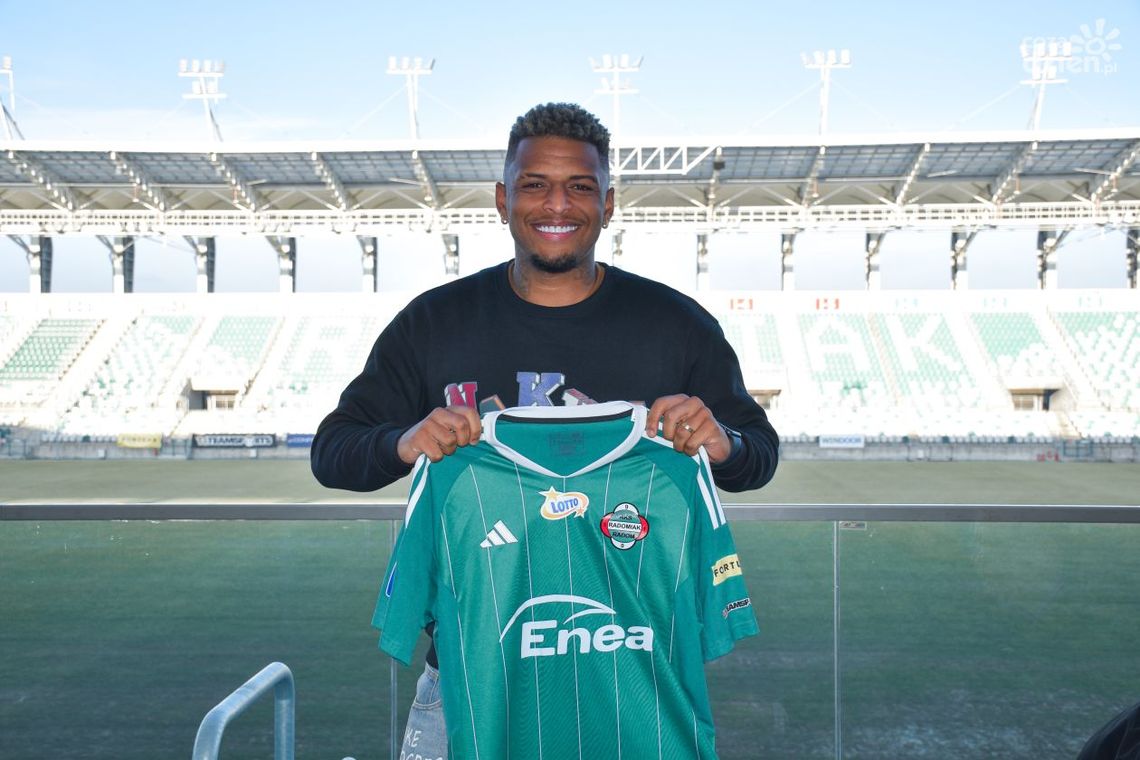 Jonathan Junior nowym napastnikiem Radomiaka Radom Jonathan Junior nowym napastnikiem Radomiaka Radom