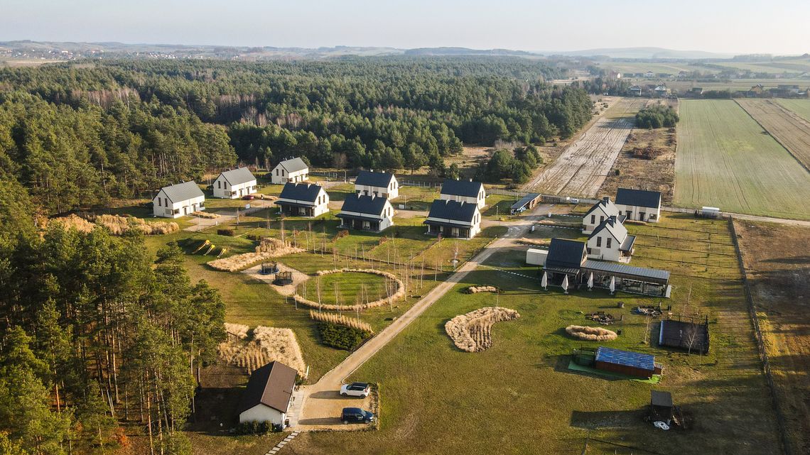 Jura na cztery łapy – wypoczynek z psem w ogrodzonym domku blisko natury Jura na cztery łapy – wypoczynek z psem w ogrodzonym domku blisko natury