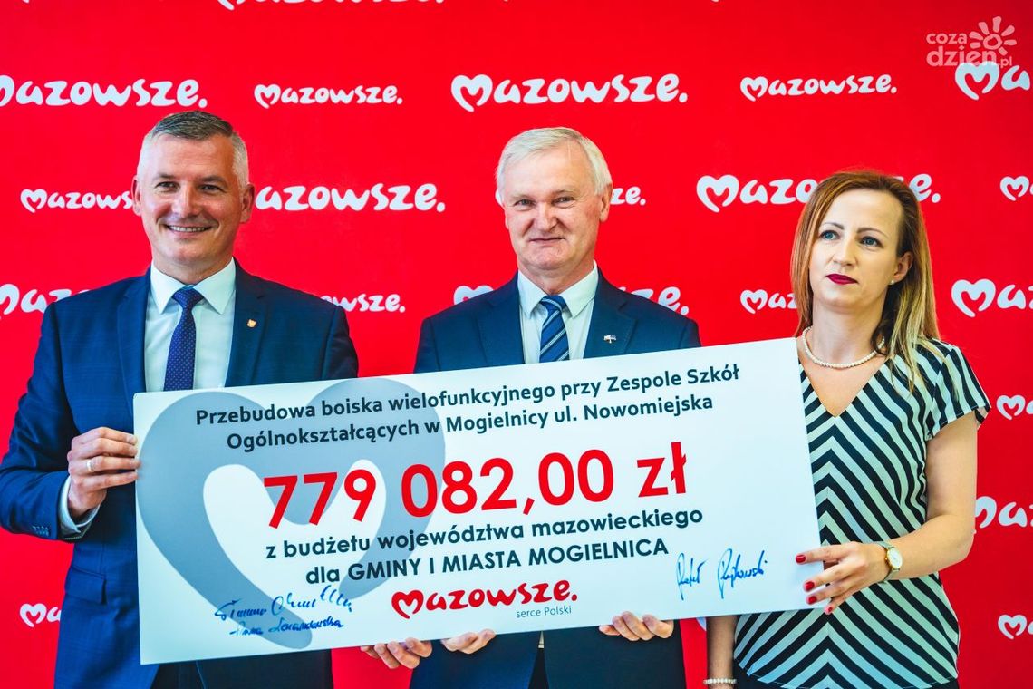 Już wkrótce powstanie nowe boisko przy szkole w Mogielnicy Już wkrótce powstanie nowe boisko przy szkole w Mogielnicy