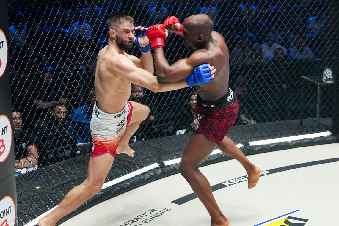 Kacprzak przegrał przed czasem z Nahaye w Lyonie na XTB KSW 106