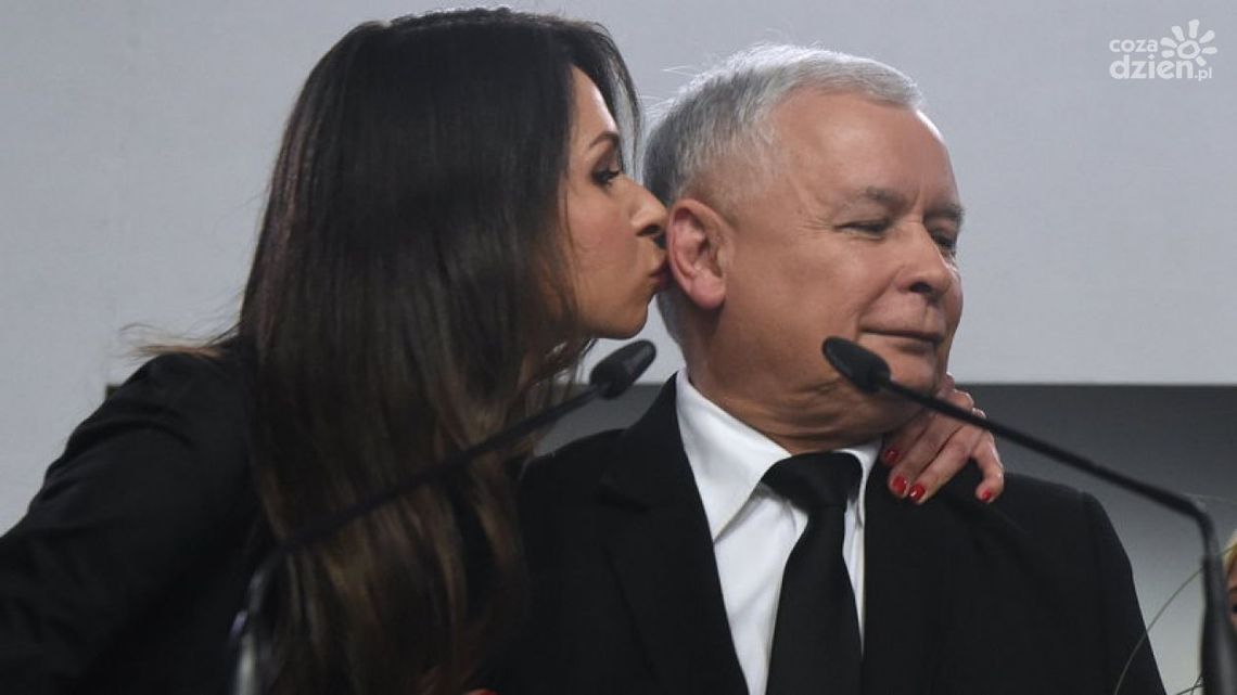 Kaczyńska przekłada rozwód przez...stryja Kaczyńska przekłada rozwód przez...stryja