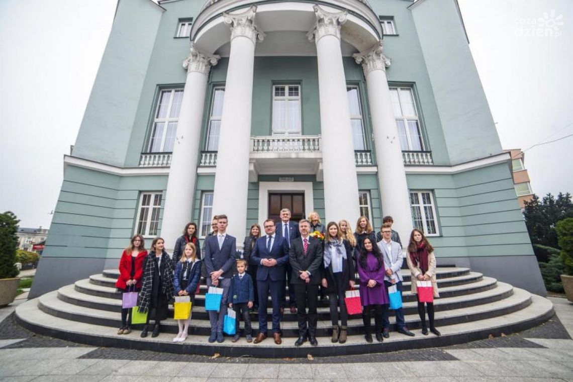 Kanadyjskie stypendia rozdane