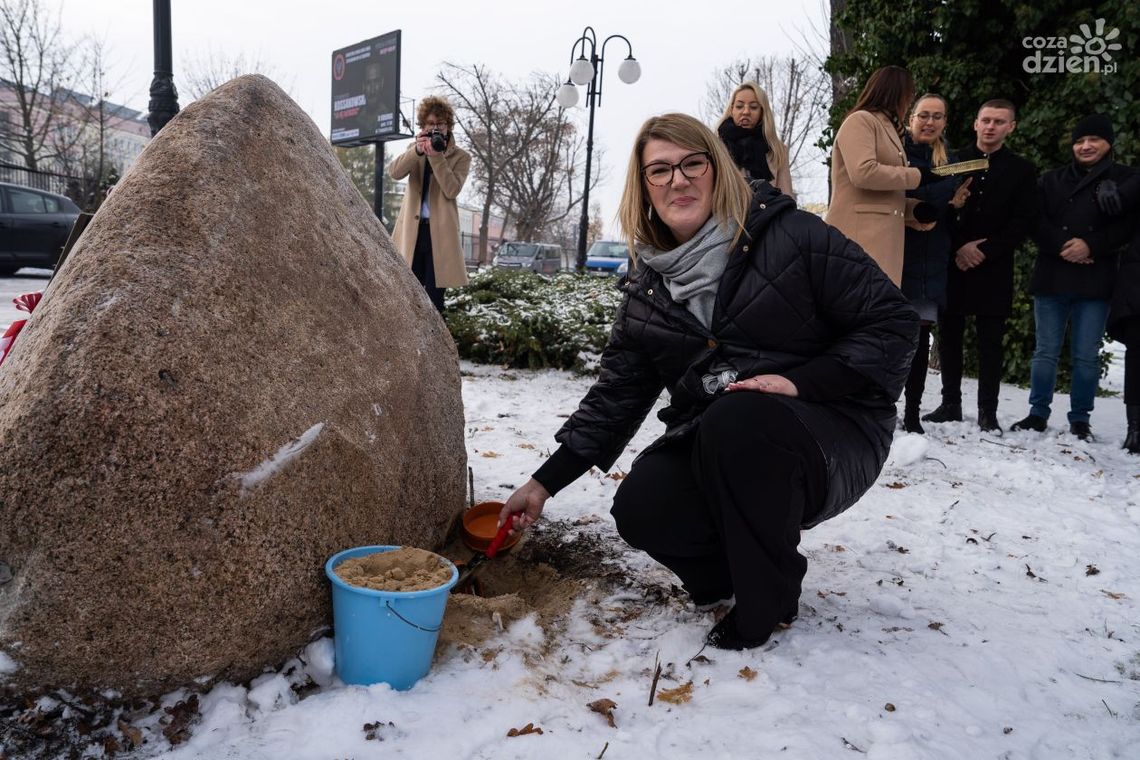 Kapsuła Czasu na 25-lecie Akademii Handlowej Nauk Stosowanych w Radomiu