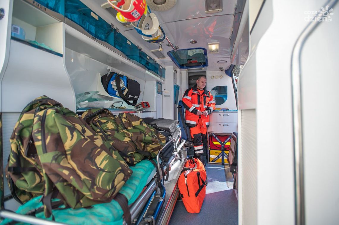 Karetka od radomskiego pogotowia dojechała do Winnicy Karetka od radomskiego pogotowia dojechała do Winnicy