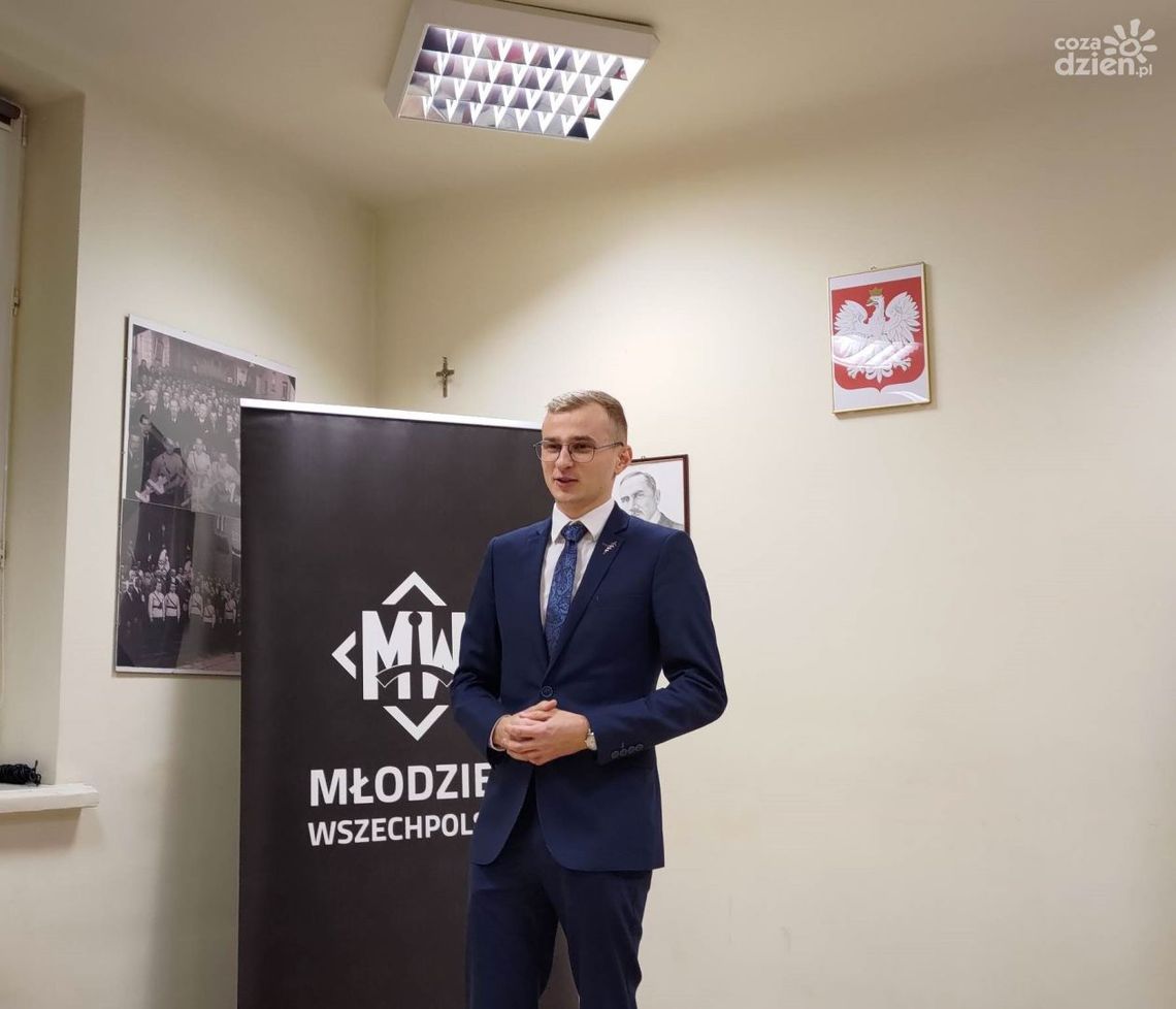 Karol Kowalski nowym prezesem Młodzieży Wszechpolskiej