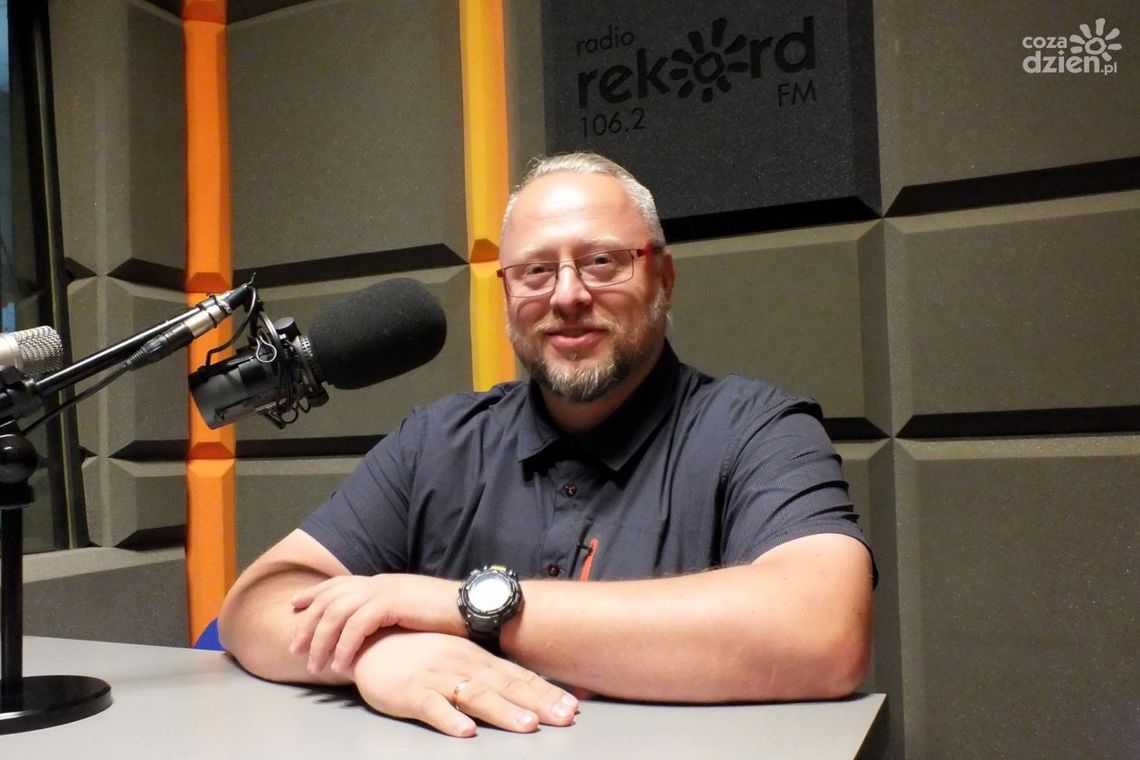 Karol Kucharczyk - rozmowa w studiu lokalnym Radia Rekord