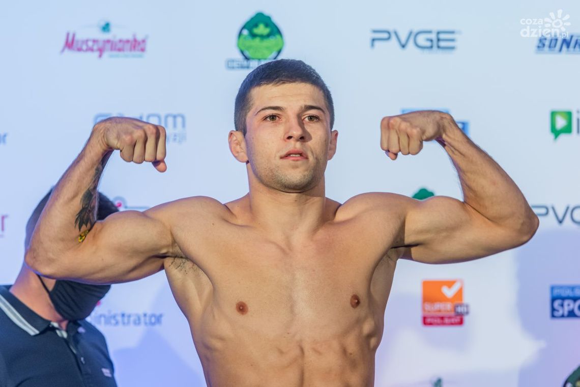 Karol Kutyła i Damian Zuba wygrali swoje walki na gali Babilon MMA Karol Kutyła i Damian Zuba wygrali swoje walki na gali Babilon MMA