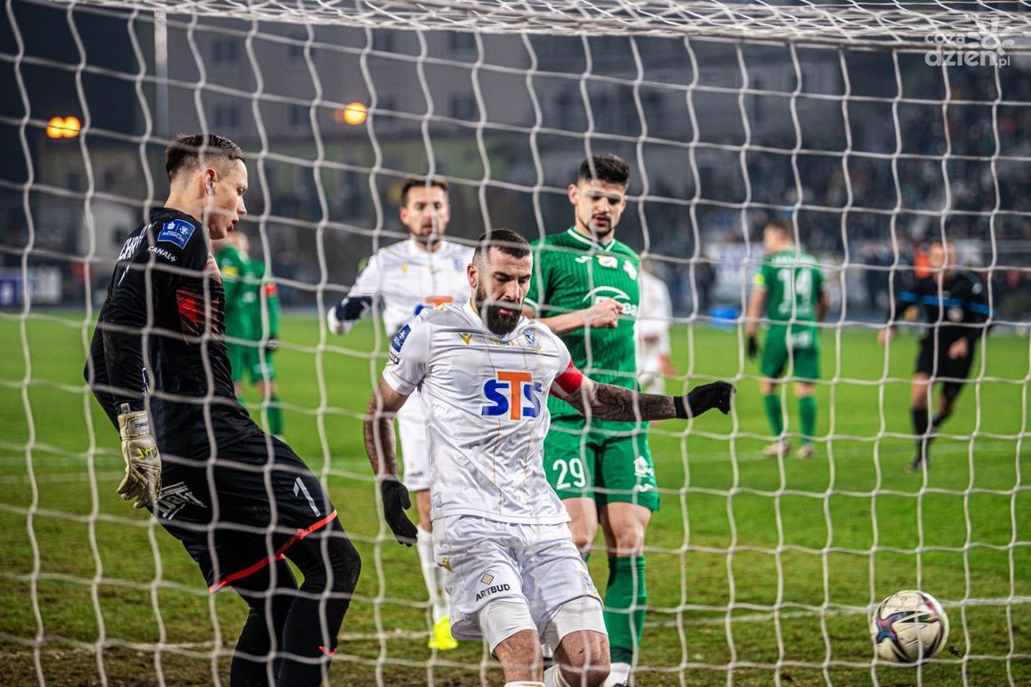 Kibice nie będą zadowoleni. Mecz Radomiaka Radom z Lechem Poznań w poniedziałek...