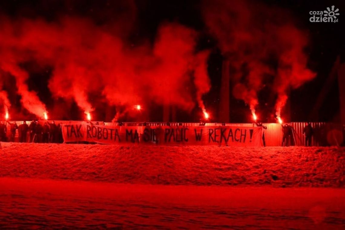 Kibice Radomiaka Radom tracą cierpliwość. "Tak robota ma się palić w rękach" Kibice Radomiaka Radom tracą cierpliwość. "Tak robota ma się palić w rękach"