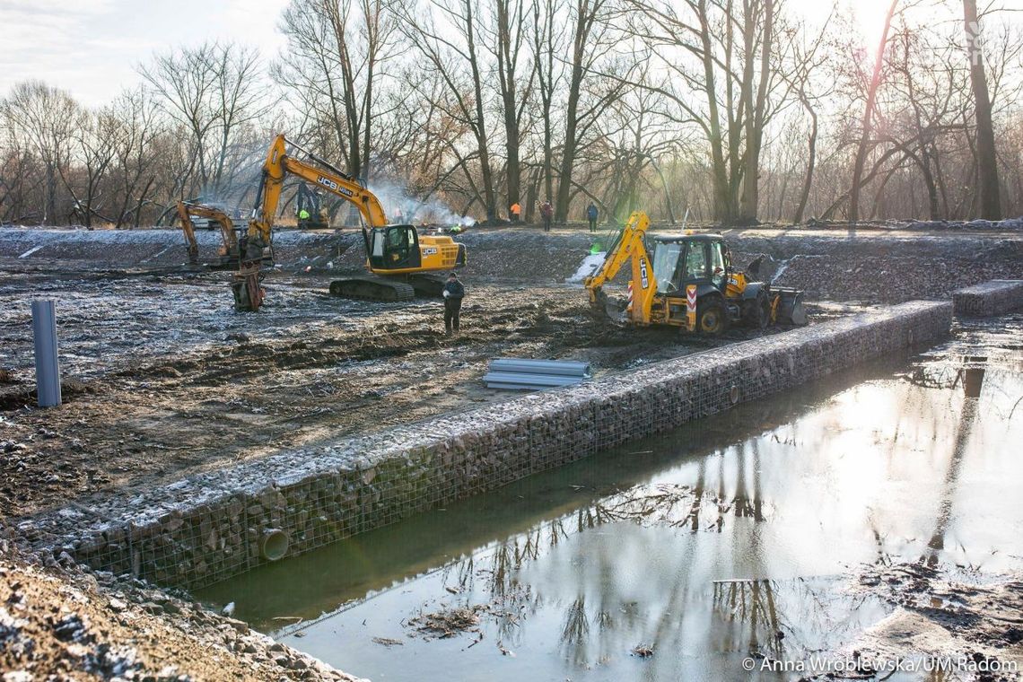 Kiedy pojawi się woda w zalewie na Borkach?