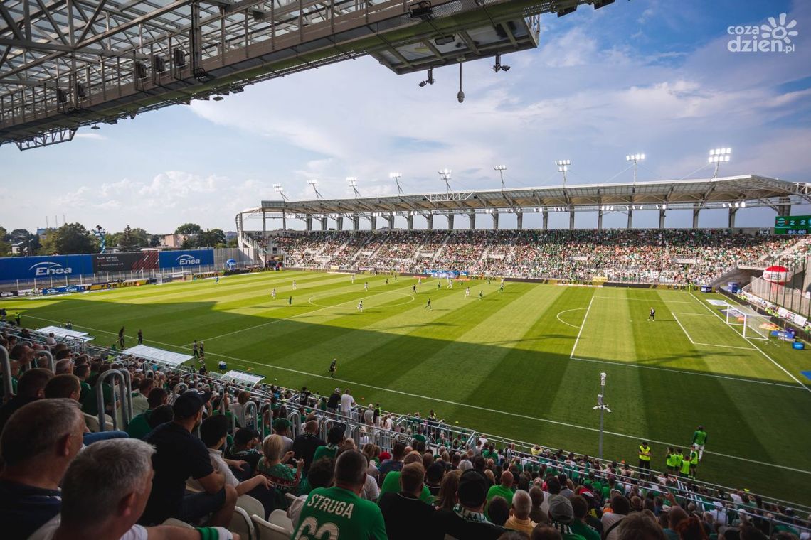 Kiedy przetarg na budowę dwóch trybun na stadionie przy ul. Struga?