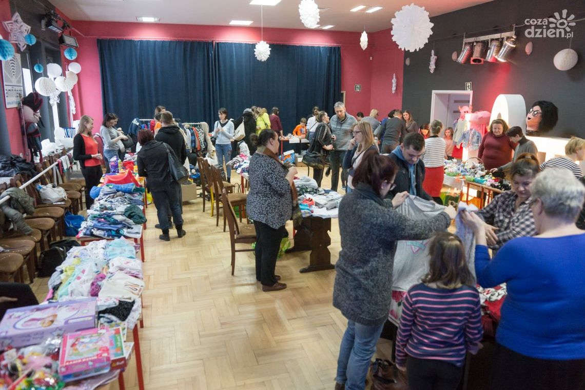 Kiermasz "SPRZEDAJ-KUP-WYMIEŃ"