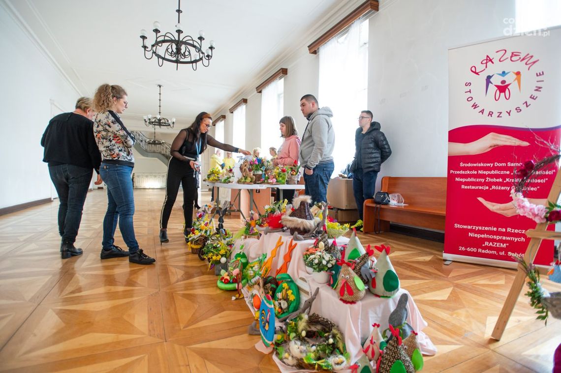 Kiermasz wielkanocny w Urzędzie Miejskim Kiermasz wielkanocny w Urzędzie Miejskim