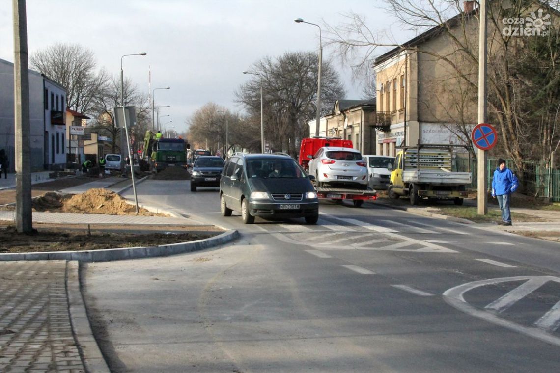 Kierowcy narzekają, ul. Okulickiego zwężona