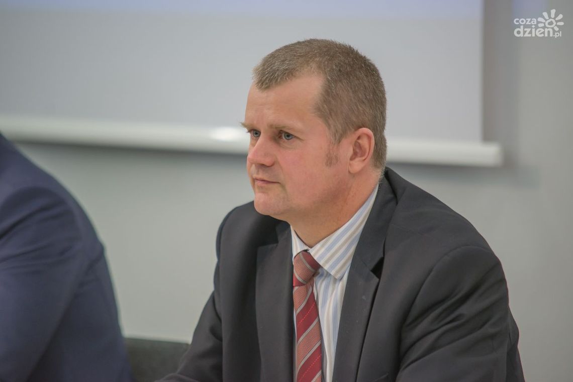 Kim jest Mariusz Szpikowski prezes PPL?