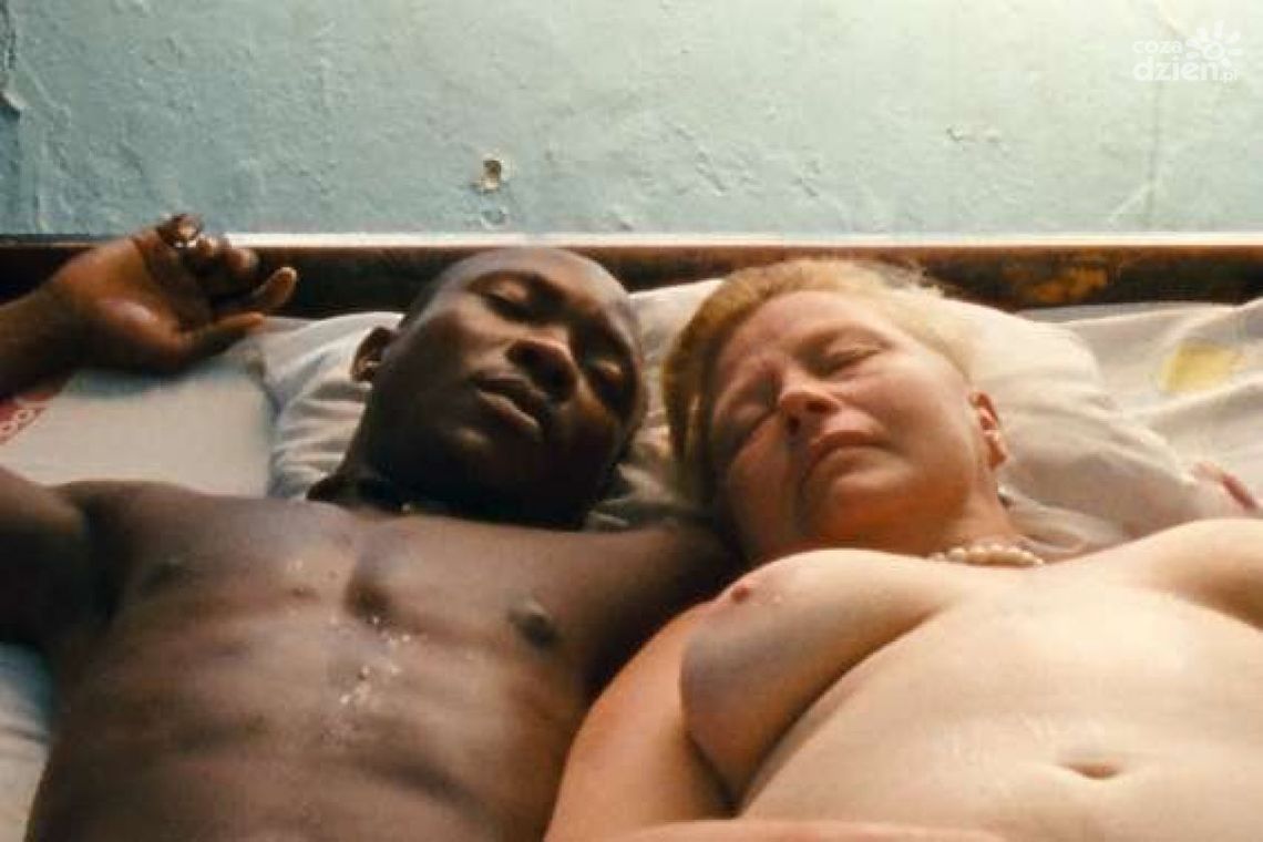 KINO NA TRAWIE - "Raj: miłość"