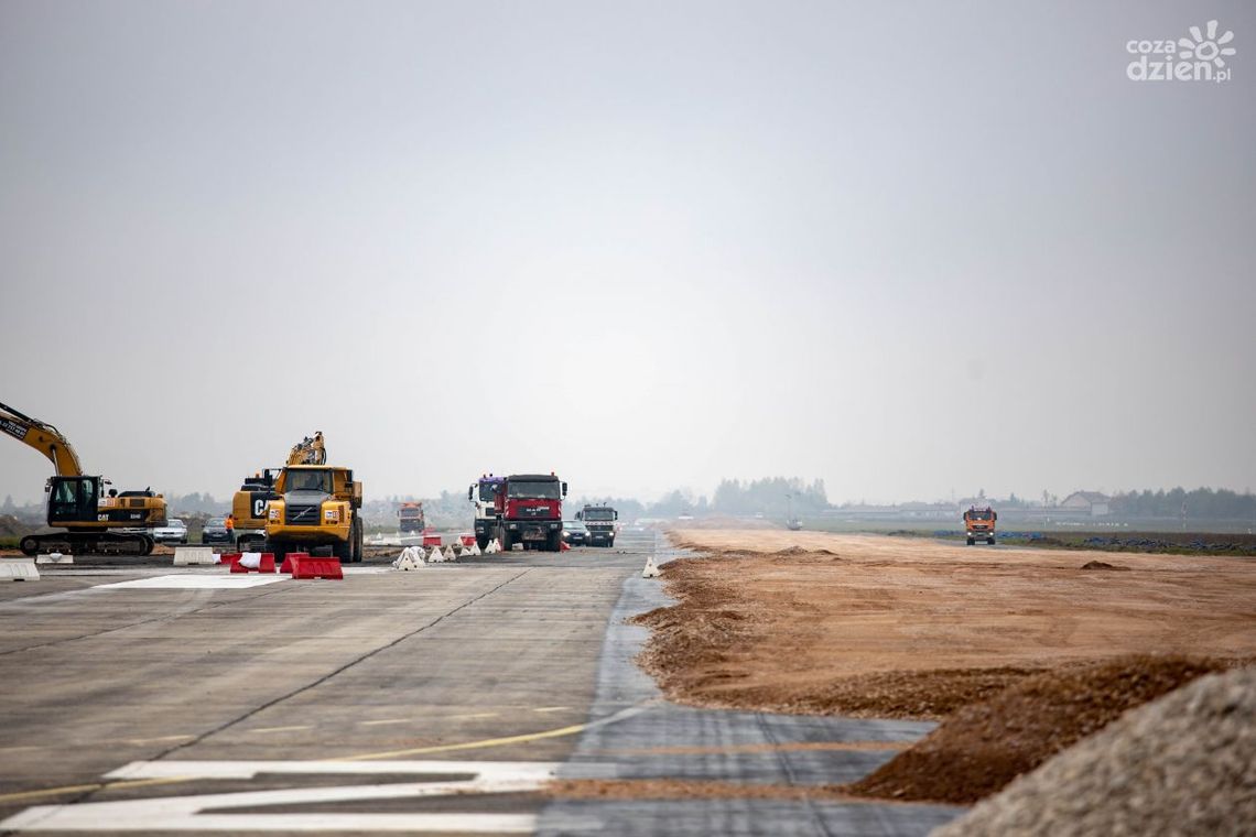 KIO daje więcej czasu na budowę terminalu. Ponad dwa lata