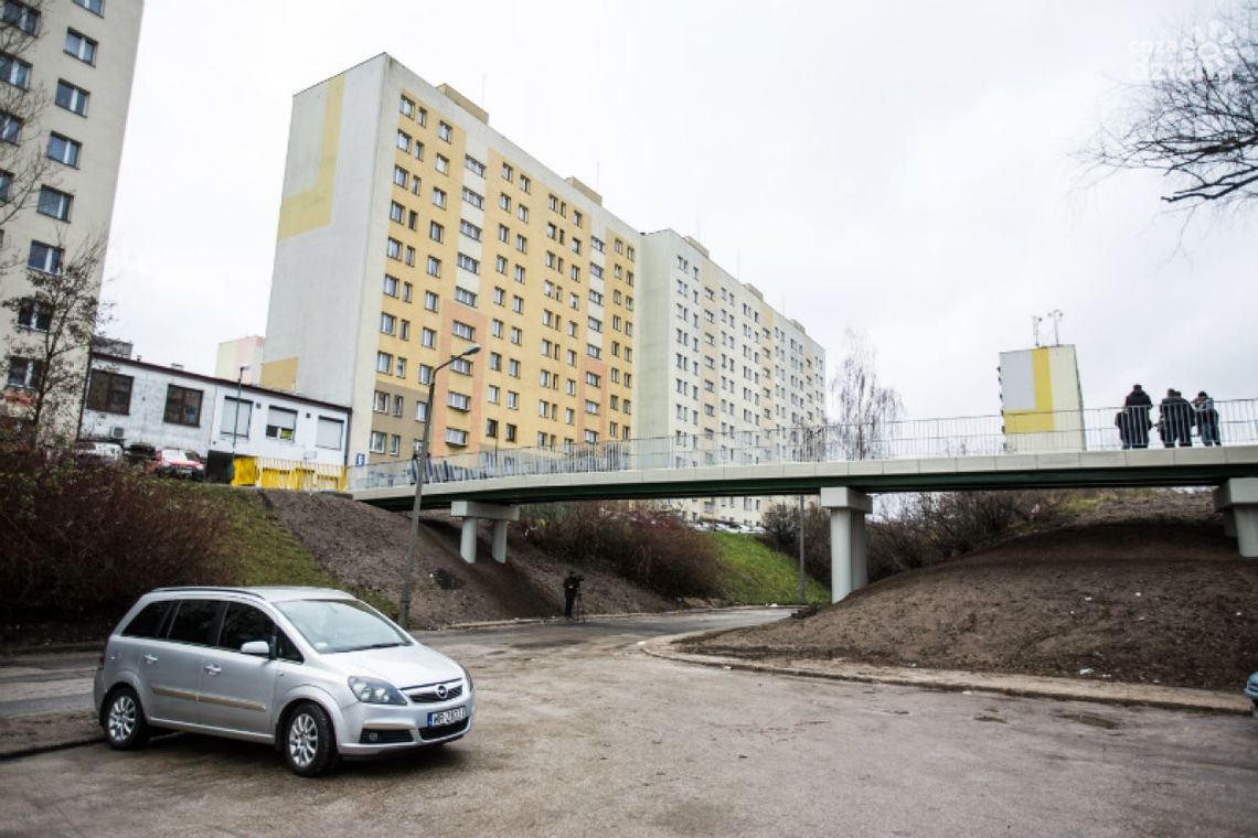Kładka nad ul. Osiedlową już gotowa