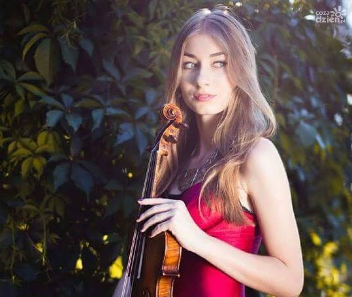 Klaudia Kowalik koncert w Łaźni Klaudia Kowalik koncert w Łaźni