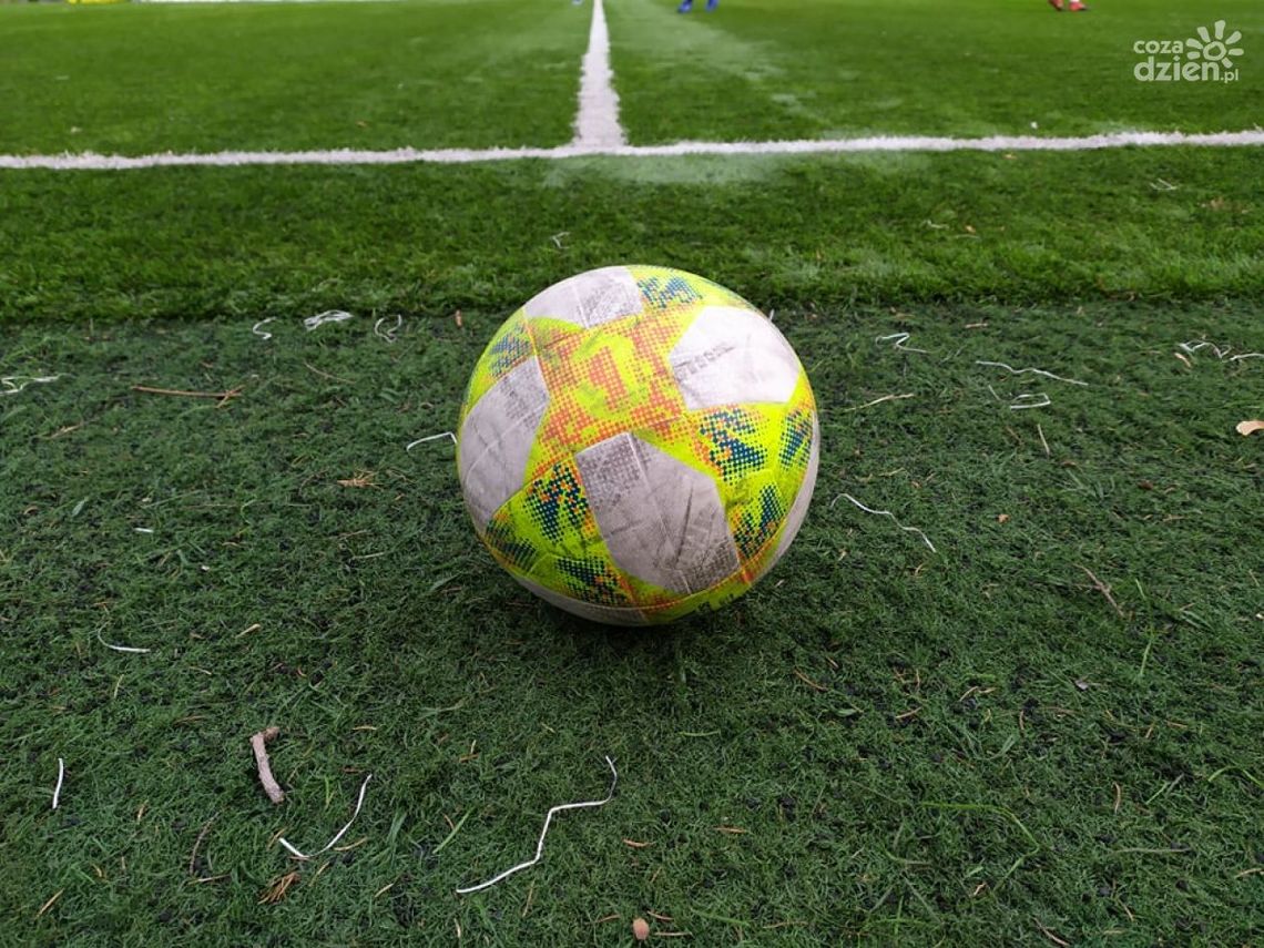 Kluby czwartej ligi i niższych klas rozgrywkowych w sezonie 2019/20 już nie zagrają!