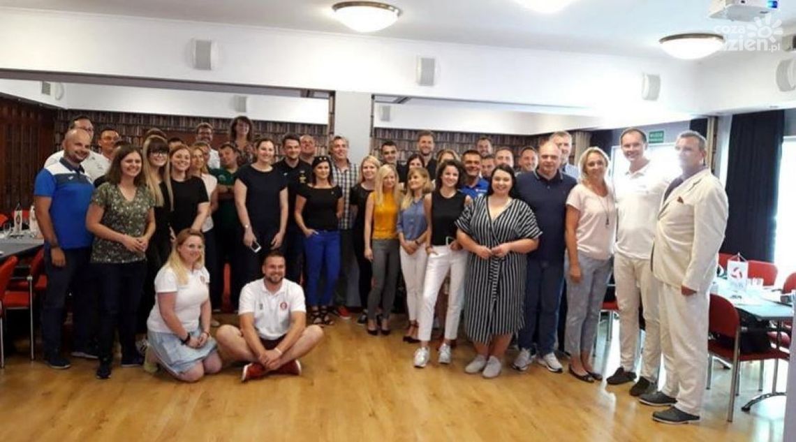 Kluby PlusLigi i Ligi Siatkówki Kobiet po szkoleniu marketingowym. Będą zmiany. Kibice wybiorą MVP Kluby PlusLigi i Ligi Siatkówki Kobiet po szkoleniu marketingowym. Będą zmiany. Kibice wybiorą MVP