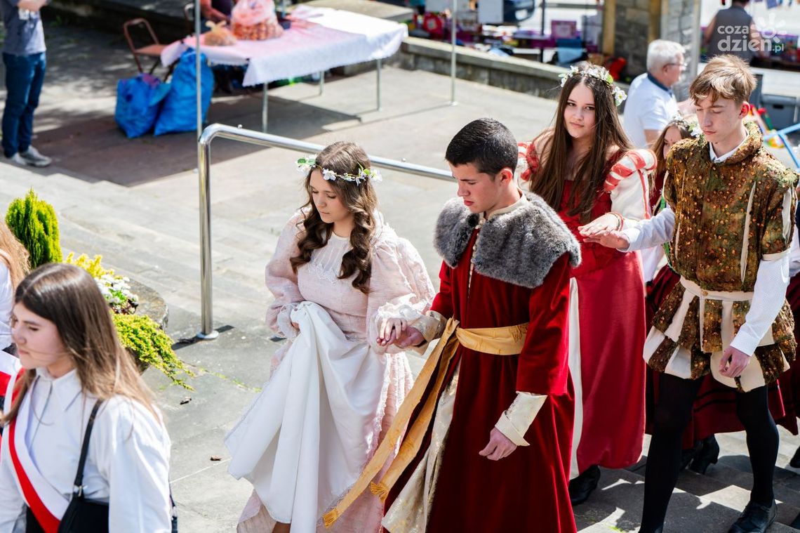 Kochanowski: Przystanek-Wesele w Przytyku Kochanowski: Przystanek-Wesele w Przytyku