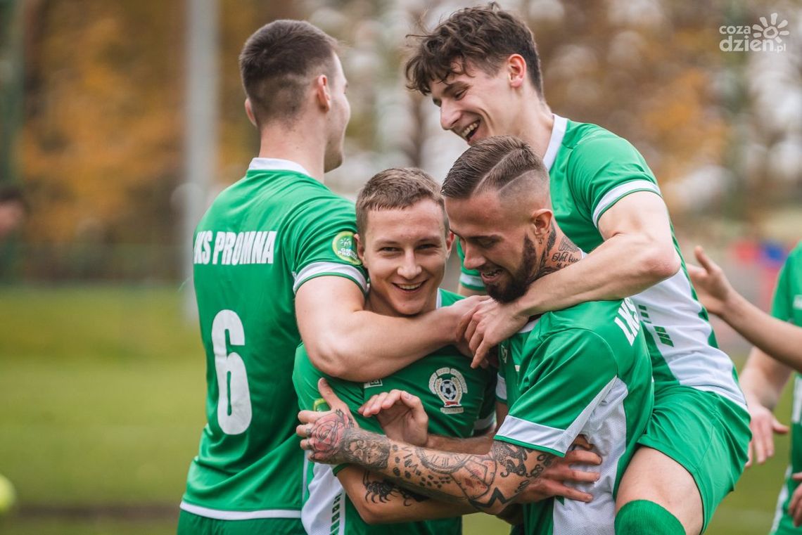 Kolejna domowa porażka Oskara Przysucha. Piątoligowcy z kompletem zwycięstw