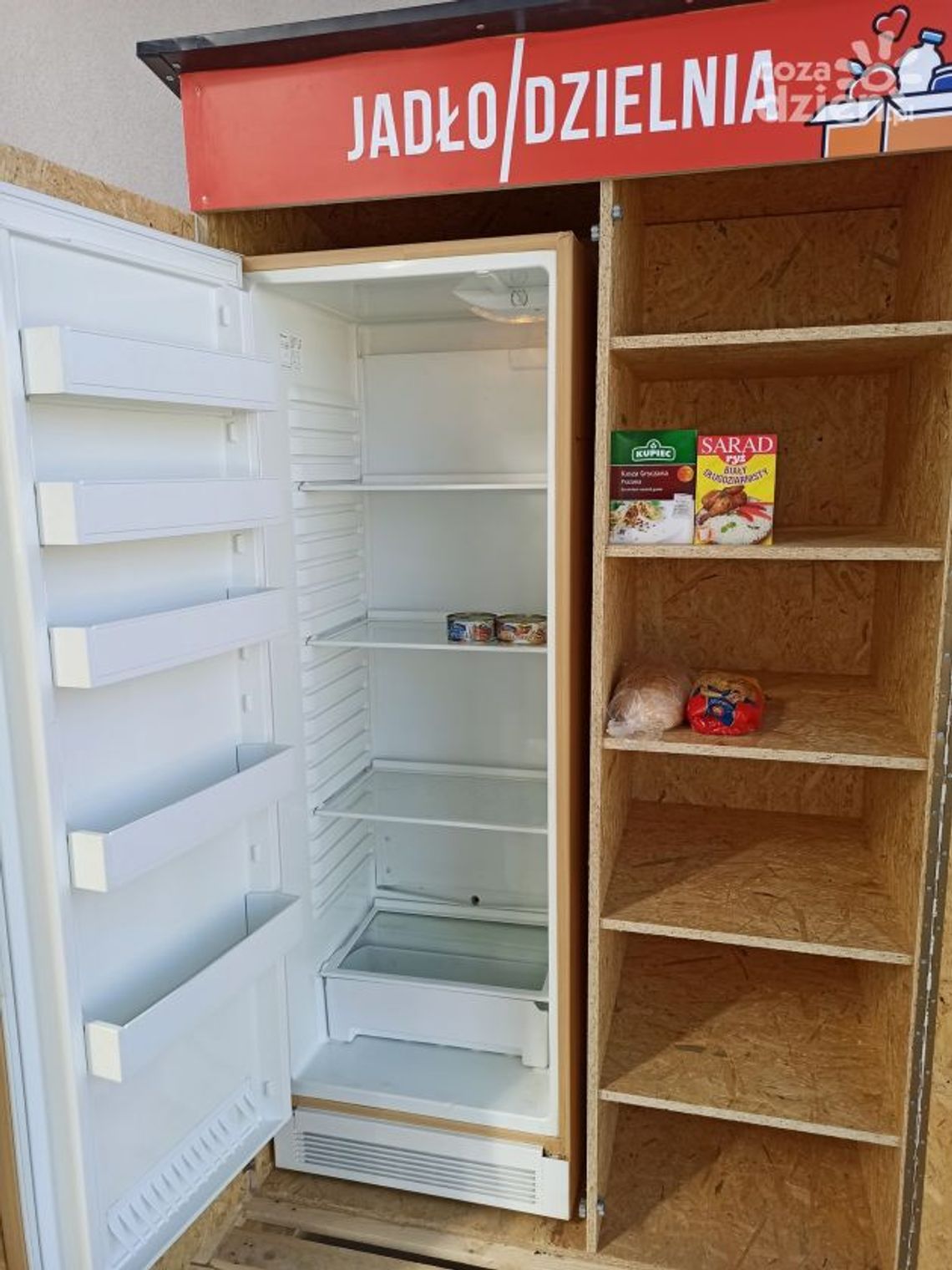 Kolejna jadłodzielnia w regionie. Lodówka stanęła w Iłży 