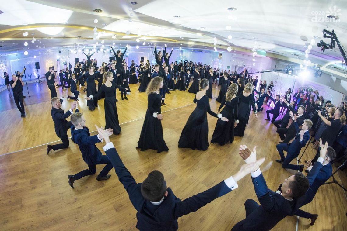 Kolejne studniówki w Radomiu. Zobacz zdjęcia.