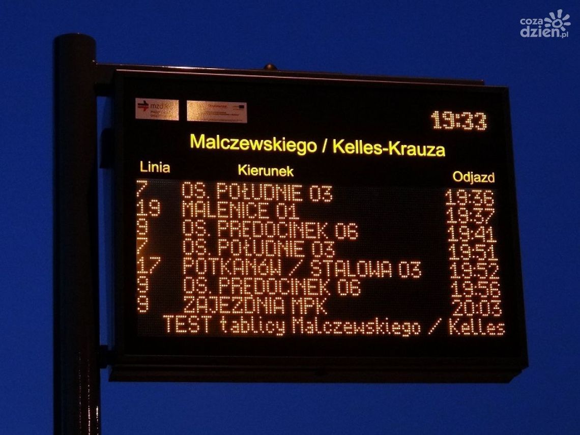 Kolejne tablice świetlne przy przystankach Kolejne tablice świetlne przy przystankach