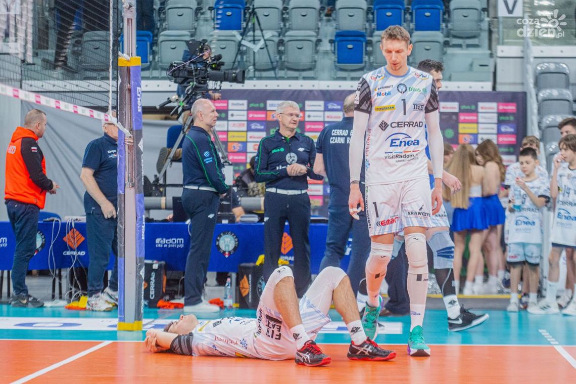 Kolejny blamaż Czarnych. Radomianie przegrali u siebie z Cuprum Lubin Kolejny blamaż Czarnych. Radomianie przegrali u siebie z Cuprum Lubin