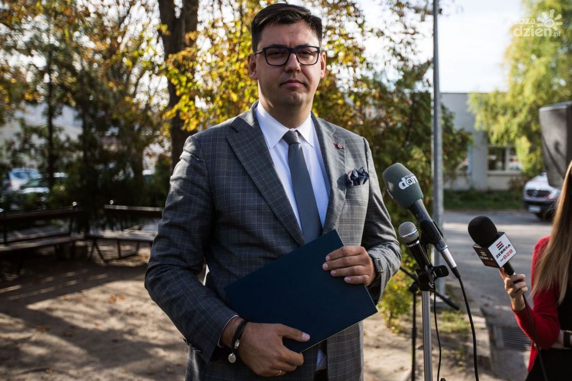 Kolejny pozew w trybie wyborczym przeciwko politykom PiS