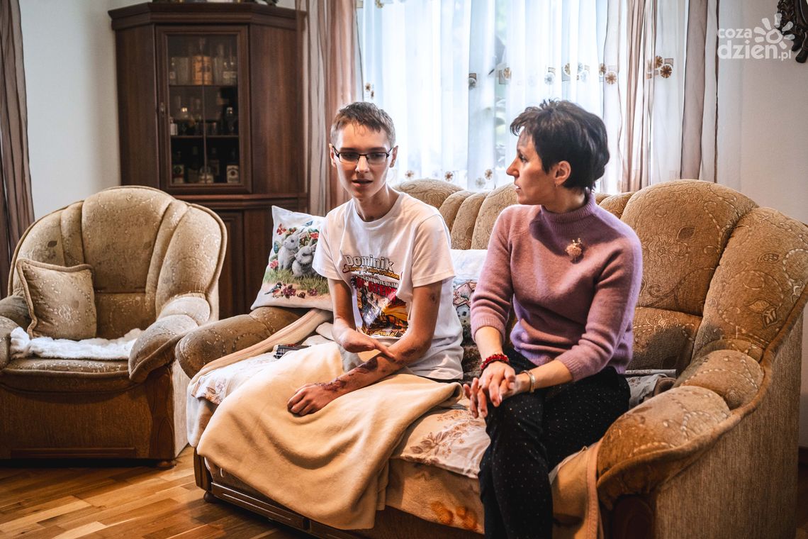 Kolejny przełom w leczeniu Dominika Hołuja! Wzruszający gest Kolejny przełom w leczeniu Dominika Hołuja! Wzruszający gest