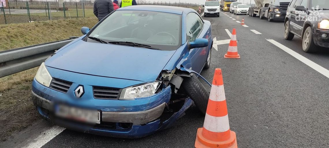 Kolizja czterech aut na trasie S7 Kolizja czterech aut na trasie S7
