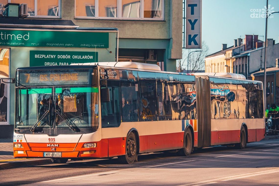 Komunikacja miejska w poniedziałek i wtorek