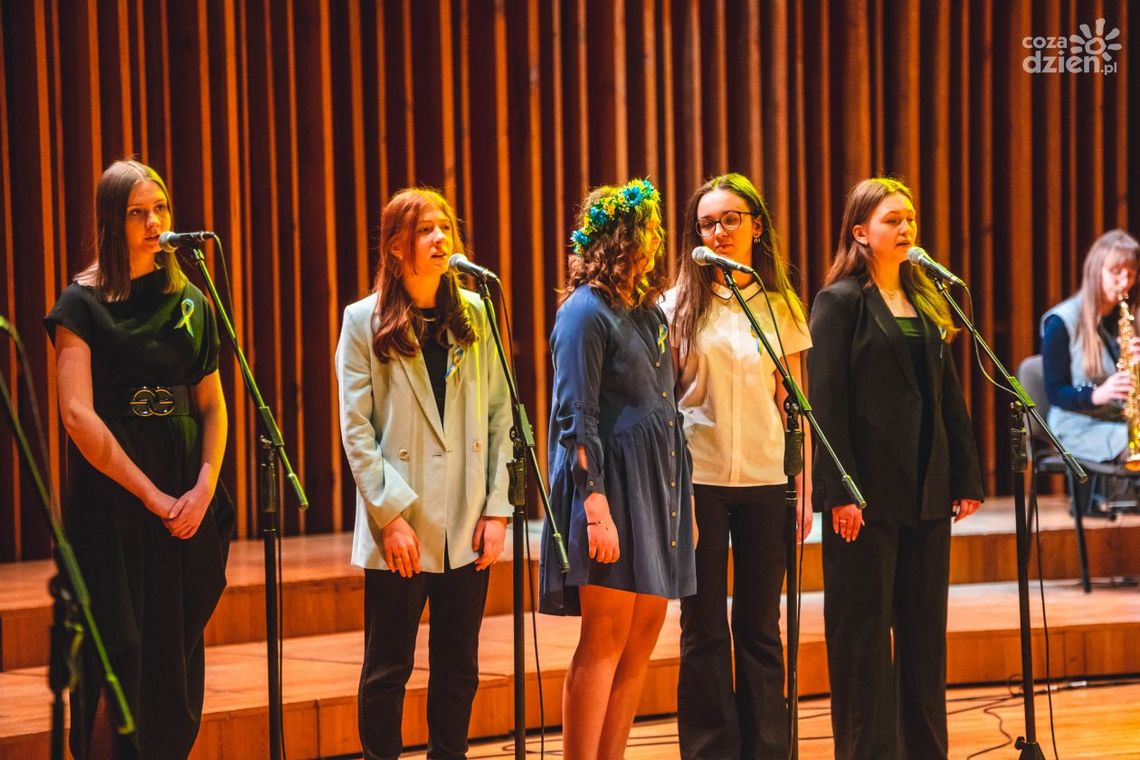 Koncert „Mosty. Wszystko co łączy, czyli radomska oświata dla serc wielkich”