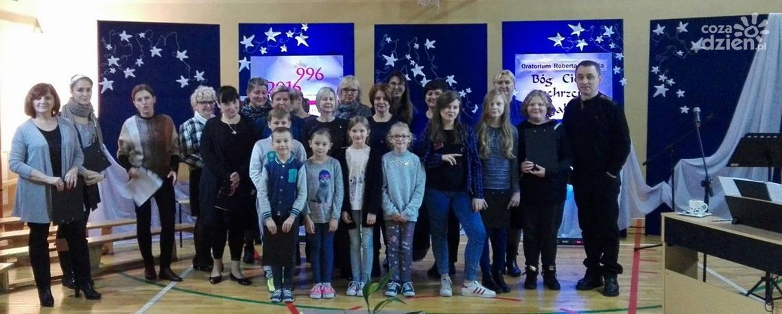 Koncert na półwiecze szkoły