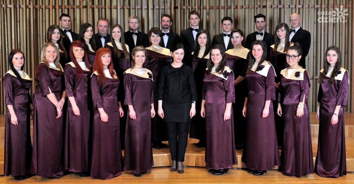 Koncert pasyjny "Słońce nagle zgasło..." Koncert pasyjny "Słońce nagle zgasło..."