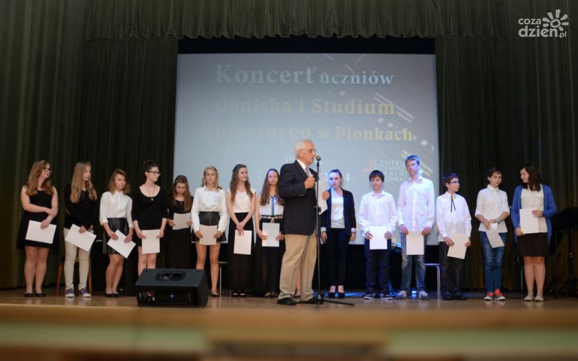 Koncert uczniów Ogniska i Studium Muzycznego w Pionkach Koncert uczniów Ogniska i Studium Muzycznego w Pionkach