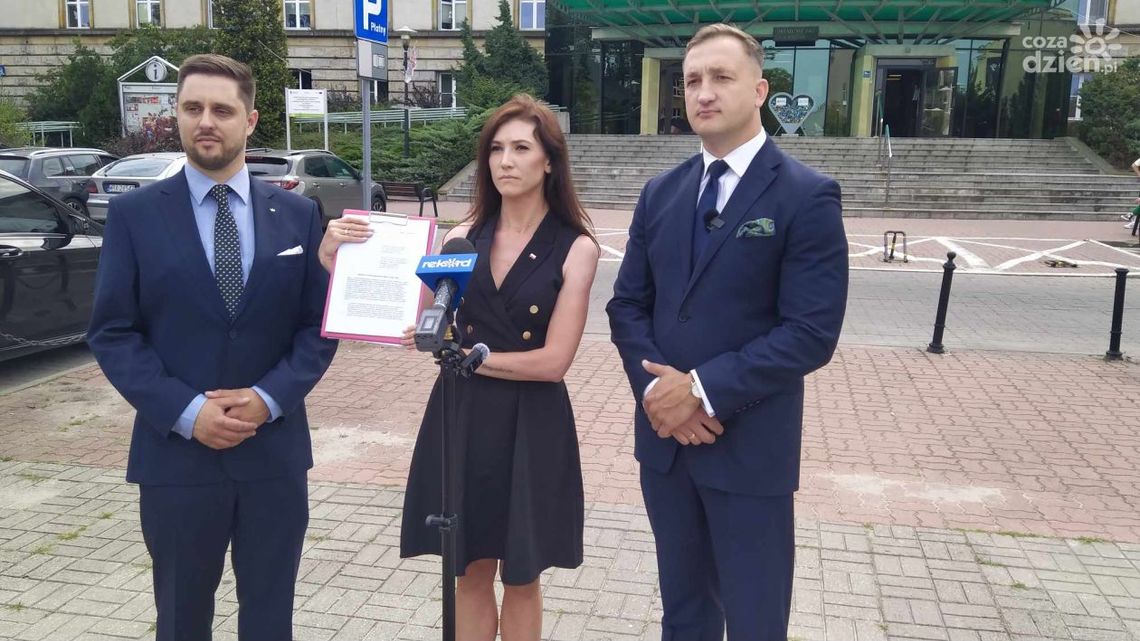 Konfederacja alarmuje: mamy kolejne nielegalne składowisko odpadów w mieście Konfederacja alarmuje: mamy kolejne nielegalne składowisko odpadów w mieście