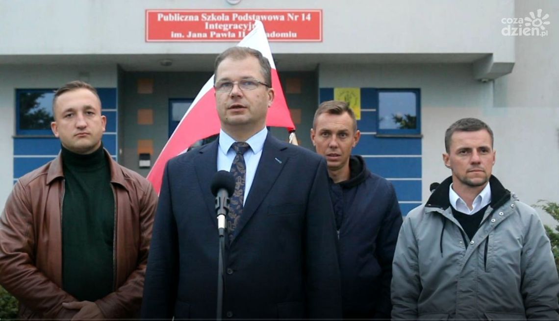 Konfederacja protestowała przeciwko zamykaniu szkół