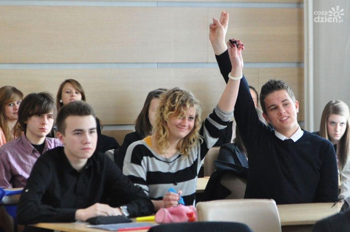 Konflikt młodych, czyli Ruch Palikota kontra Parlament Młodzieży